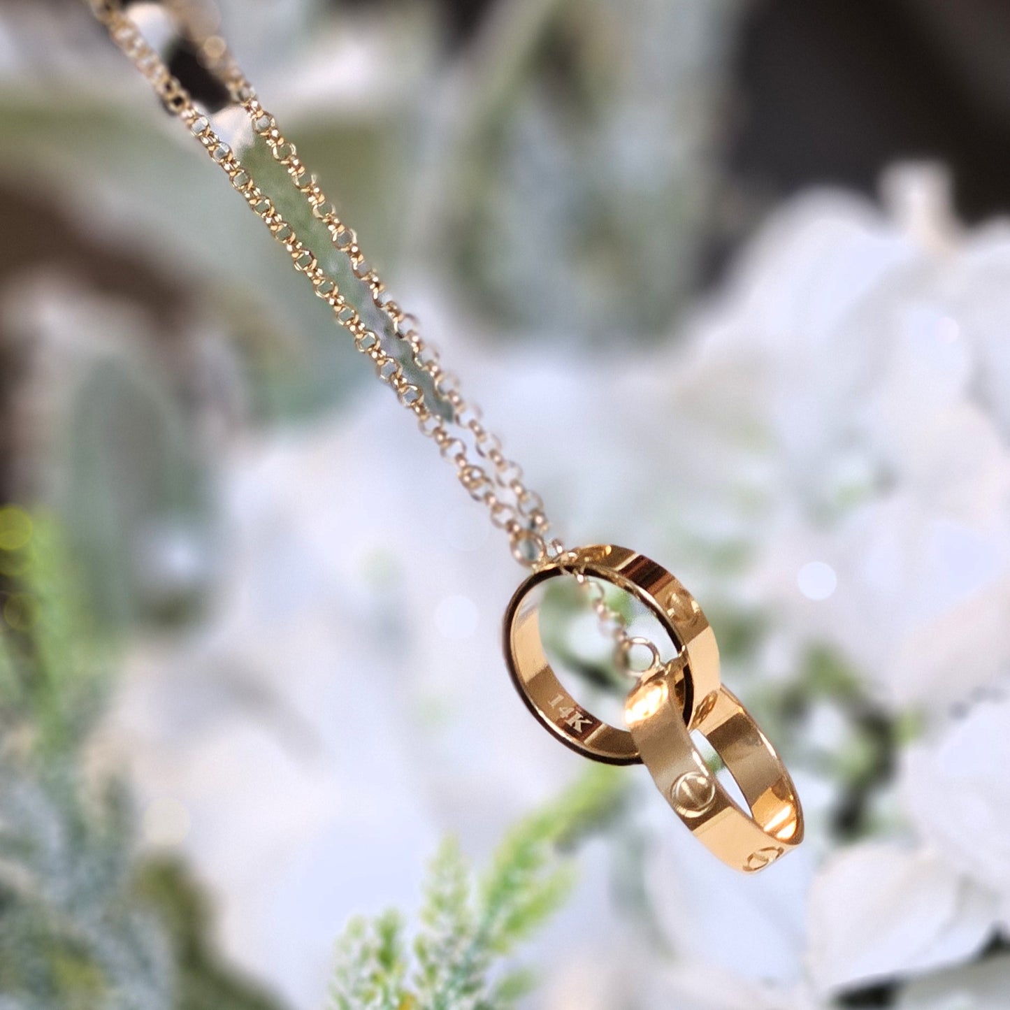 14k Yellow Gold Interlocking Double Ring Necklace