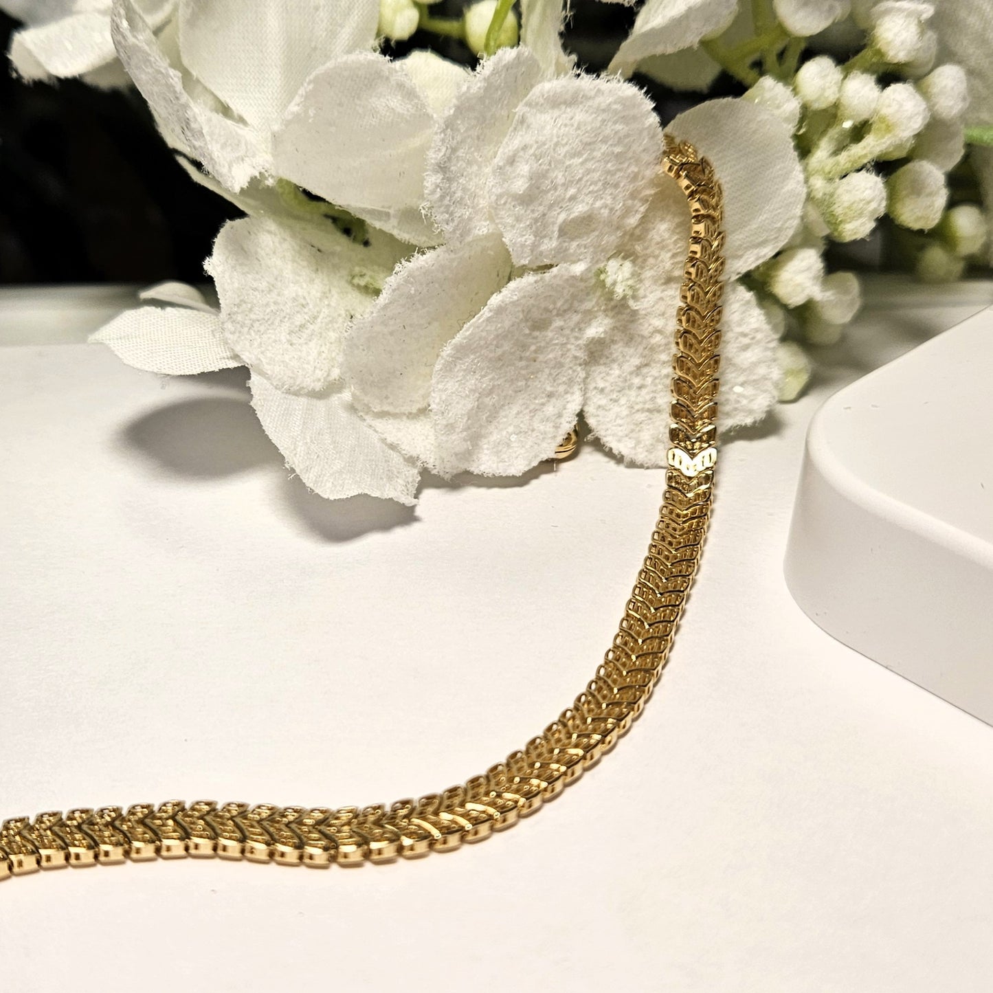 Snake herringbone chain necklace